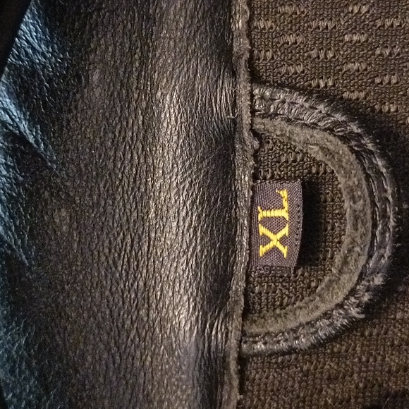 Harley-Davidson Authentic Heavyweight Leather Riding Jacket. - Picture 9 of 16